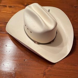 Wrangler cowboy hat